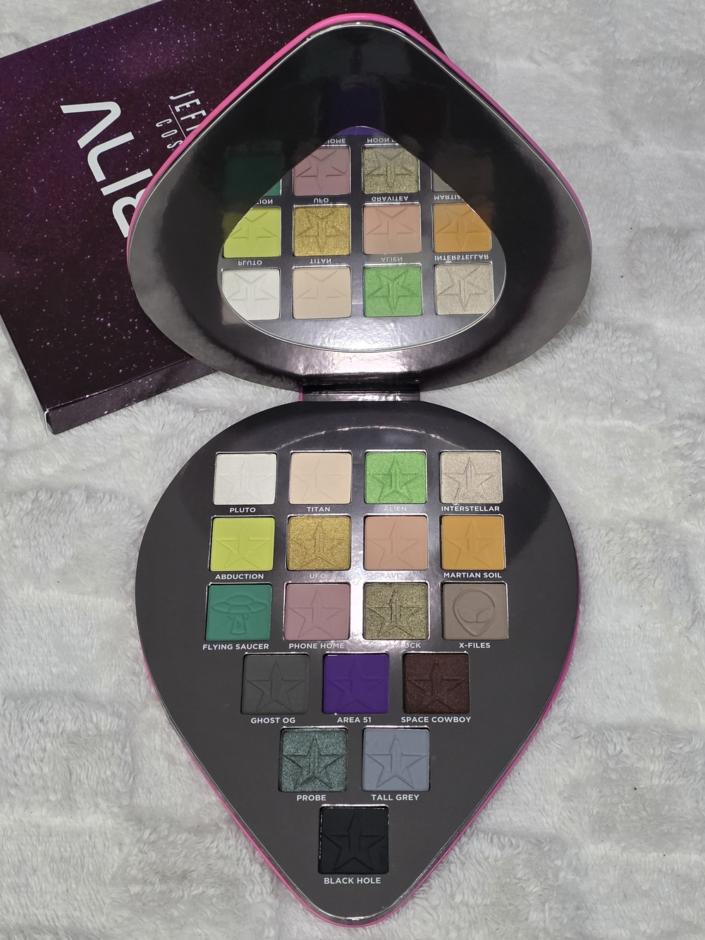 Jeffree Star Cosmetics ALIEN Pressed Powder Palette DISCONTINUED + RARE  NIB